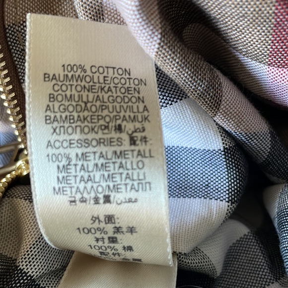 Burberry bucket bag EUC - Picture 13 of 15